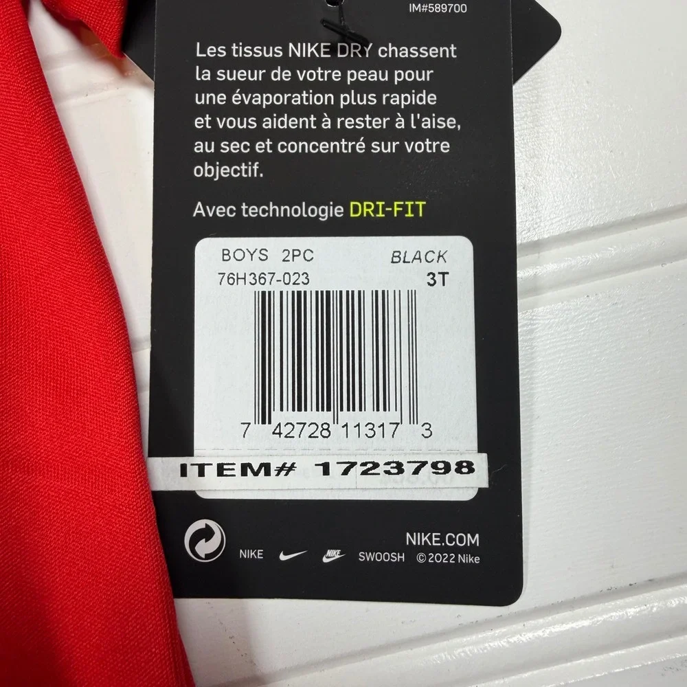 Nike Boys Dri-FIT 2PC T-Shirt and Shorts Set Red Black 3T 76H367-023